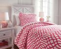 Ashley Loomis Fuchsia Youth 2-Piece Twin Comforter Set Q758041T - as Pic