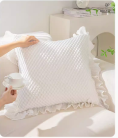 Modern And Minimalist Living Room Sofa Pillow Cover (Option: White-Pillow case and pillow corev)